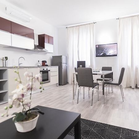 Hemeras Boutique Homes - City Center Design Flats Milaan Buitenkant foto